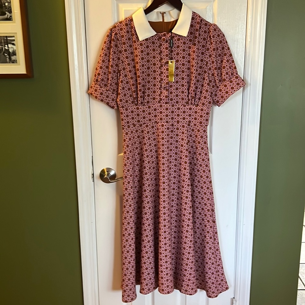 NWT Alexia Admor pink Geo collar dress size 6.